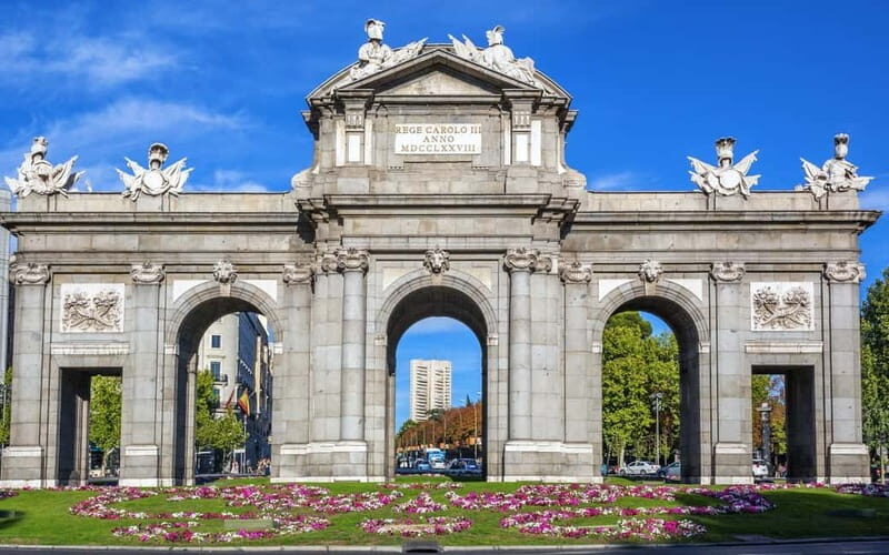 Madrid: Essential Madrid with Trip to Toledo - Key Points