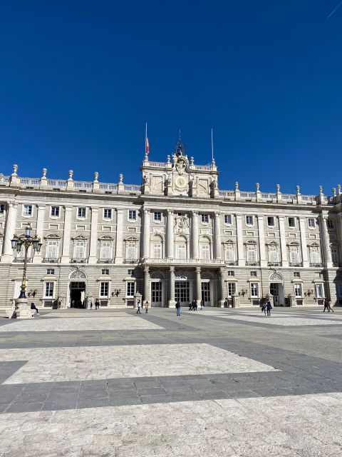 Madrid: Gallery of the Royal Collections and Royal Palace - Visitor Information