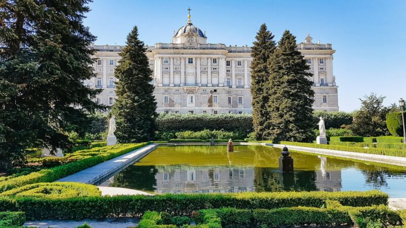 Madrid: Guided Tour of the Royal Palace With Fast Access - Languages and Entry Ticket
