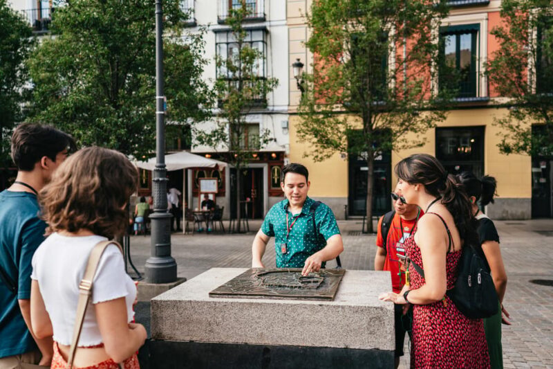 Madrid Highlights + Entrance to Prado Museum - Guided Walking Tour