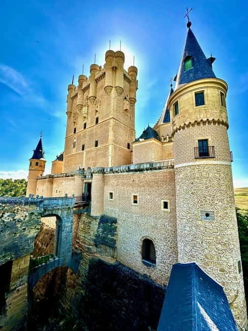 Madrid: Journey through Roman Segovia and medieval Pedraza - Key Points
