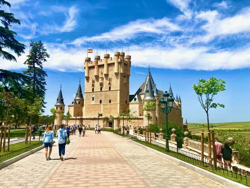 Madrid: Journey through Roman Segovia and medieval Pedraza - Why choose this tour?