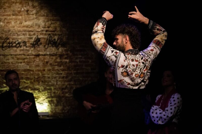 Madrid: La Cueva de Lola Flamenco Show Tickets with Drink - The Sum Up