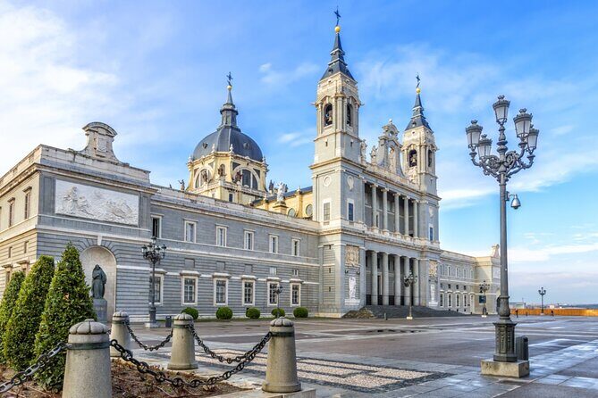 Madrid Mystery Quest: Self-Guided Surreal Adventure Game - FAQs