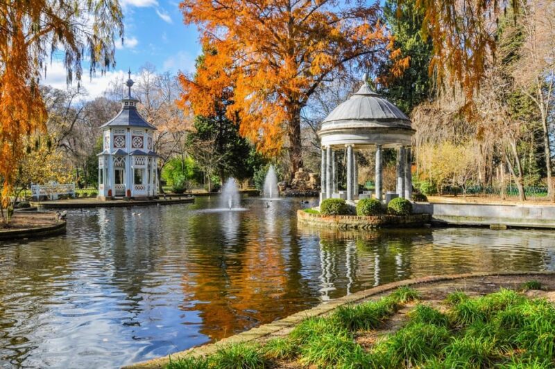 Madrid: Old Town Highlights Private Walking Tour - Key Points