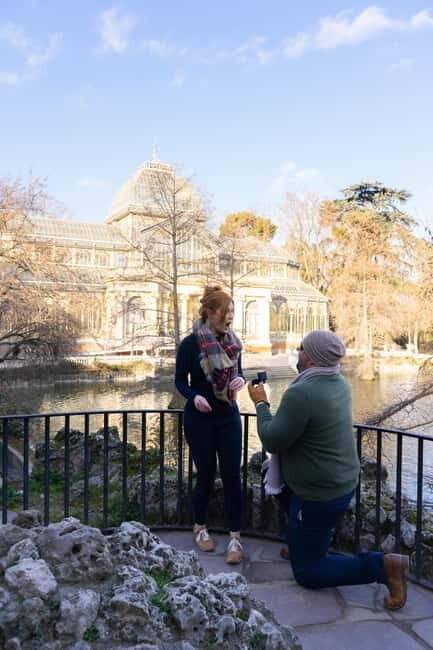 Madrid: Photoshoot for couples - Value for Your Money  