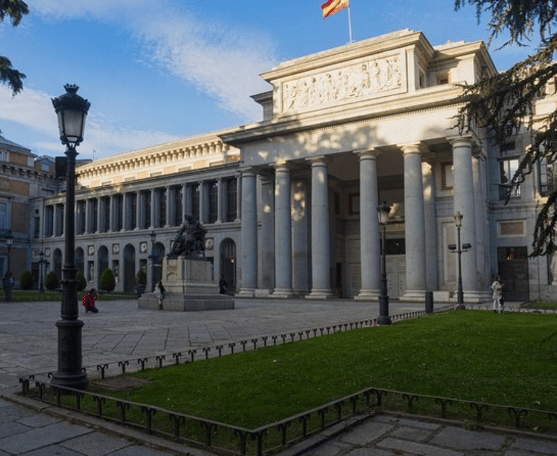 Madrid: Prado Musuem Private Tour With Expert Art Guide - Exploring the Prado Museums Masterpieces