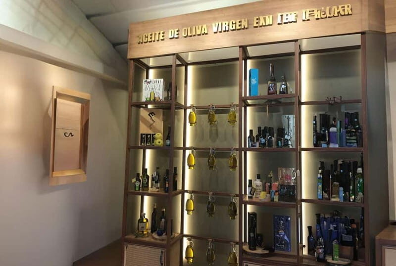 Madrid: Premium Extra Virgin Olive Oil Tasting with Aperitif - Experience Overview: What You Can Expect