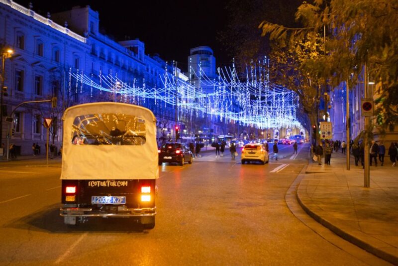 Madrid: Private Christmas Lights Tour by Eco Tuk-Tuk - Experiencing the Tour in an Eco Tuk-Tuk