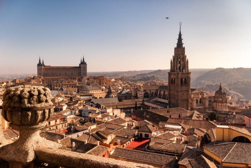 Madrid: Private Day Trip to Toledo & Segovia - Discovering the Jewish Quarter