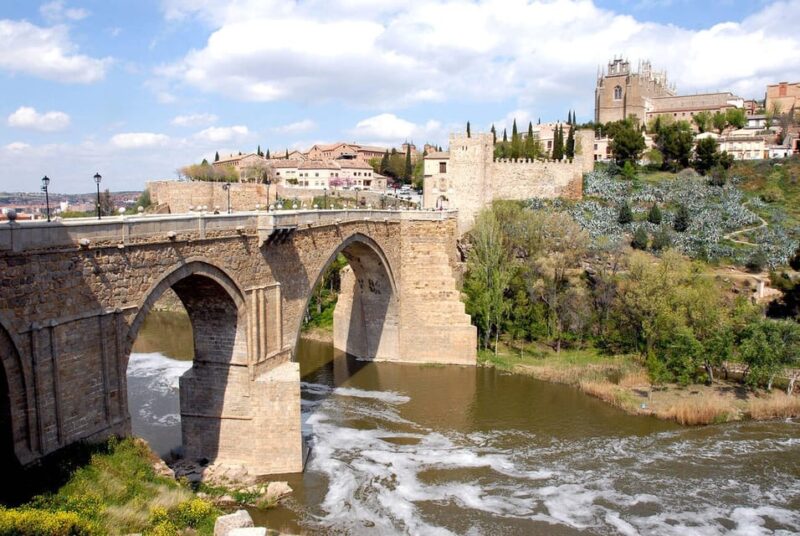 Madrid: Private Day Trip to Toledo & Segovia - Admiring the Alcázar of Toledo