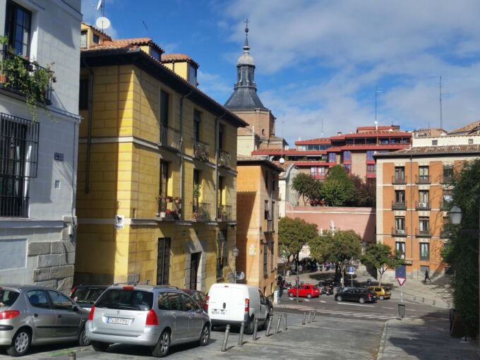 Madrid: Private Food Tour With Breakfast, Lunch, and Dinner - Breakfast Exploration