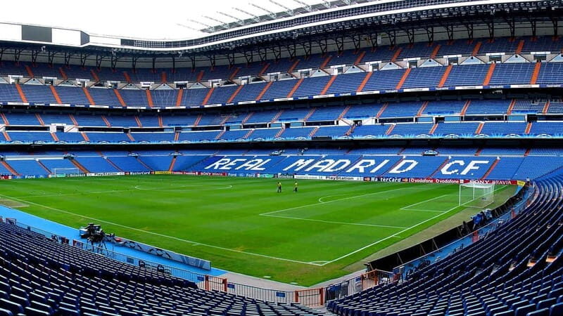 Madrid: Private Guided Tour of Bernabéu Stadium - An Introduction to the Santiago Bernabéu Experience