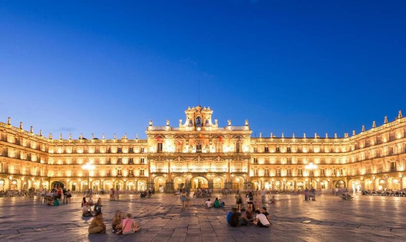 Madrid: Private Night Experience Tour With Local Guide - Itinerary Highlights
