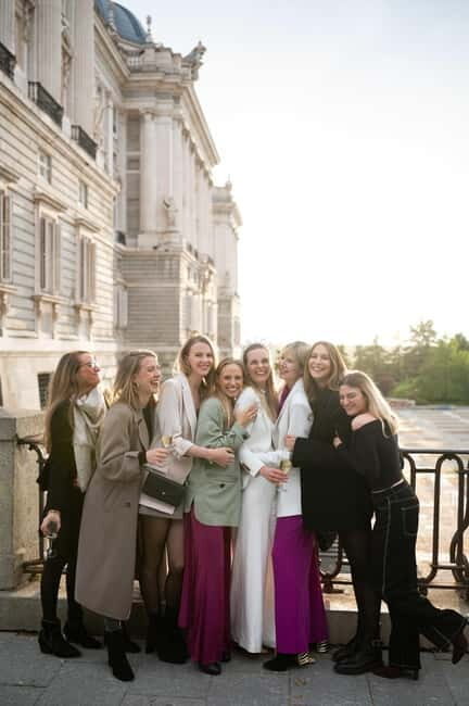 Madrid: Private Photo Shooting with Pro Photographer - FAQ