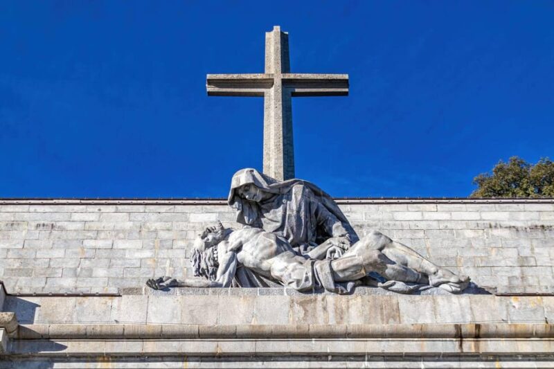 Madrid: Private Valley of the Fallen & Monastery Day Trip - Key Points