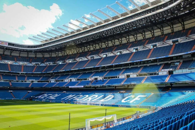 Madrid: Real Madrid Bernabeu Stadium Tour with Tapas - Key Points