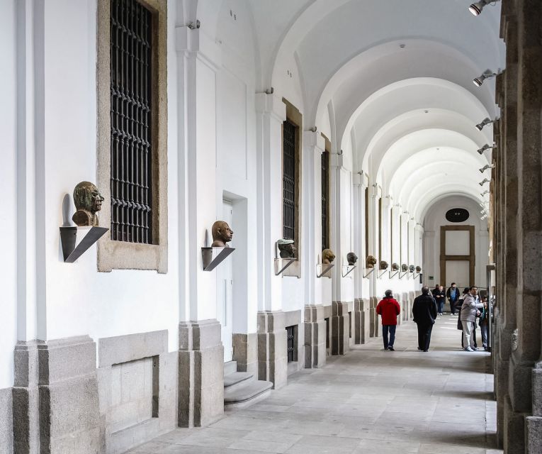 Madrid: Reina Sofía Museum Entrance Ticket - Visitor Amenities and Accessibility