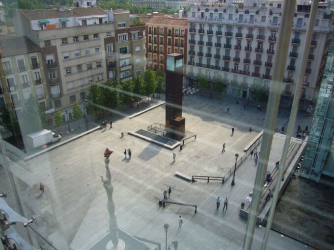Madrid: Reina Sofia Museum Private Tour With Skip-The-Line - Meeting Point and Directions