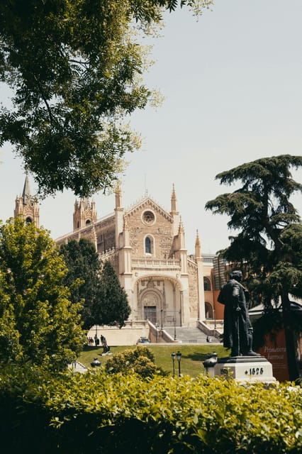 Madrid Retro Tour - 90 Min - Heart of the City and Also Modern Madrid. - Booking and Cancellation Policy