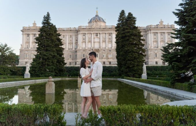 Madrid: Romantic Photoshoot for Couples - Frequently Asked Questions