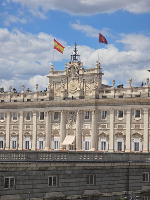 Madrid: Royal Palace Guided Tour w/ Skip-the-Line Entry - A Detailed Breakdown of the Itinerary