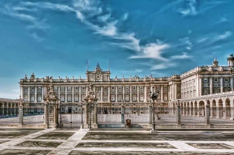 Madrid: Royal Palace Guided Tour With Entry Ticket - Guided Tour Highlights