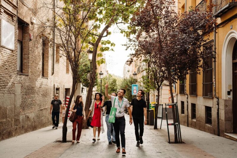 Madrid: Royal Palace, Prado Museum & Historic Center Tour - Key Points
