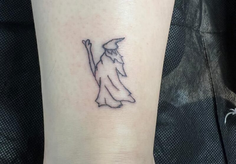 MADRID: SMALL TATTOO IN A PROFESSIONAL STUDIO - Meeting Point and Accessibility