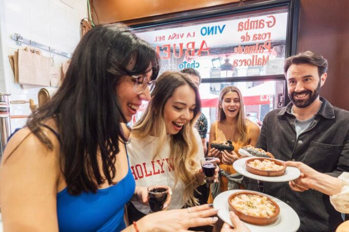 Madrid: Tapas Food Tour With Drinks and Food - Taste Traditional and Modern Tapas