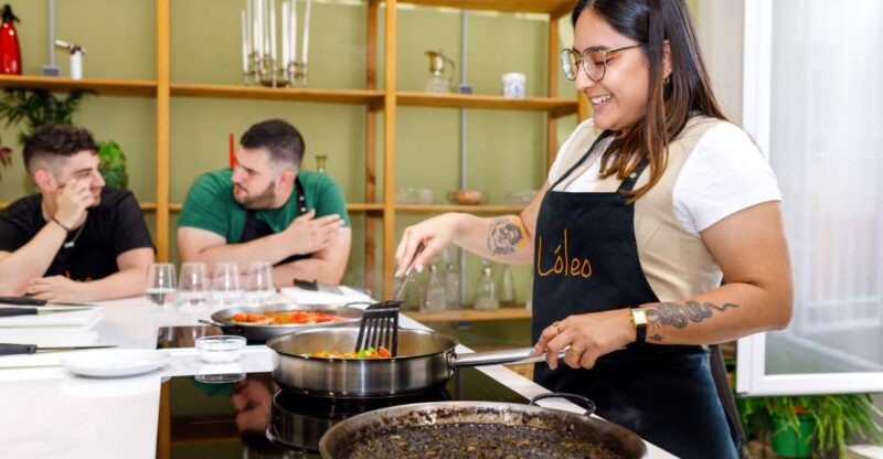 Madrid: Tapas & Paella Cooking Class With Expert Chef - Learning Experience