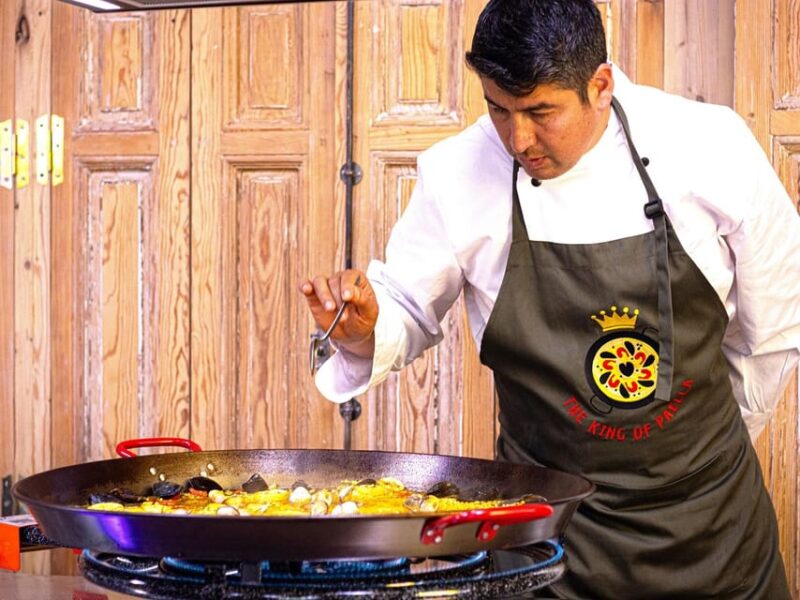 Madrid: the Original Paella and Sangria Workshop With Tapas - Paella Preparation