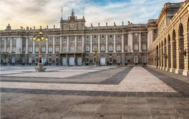 Madrid: The Royal Palace Skip-the-line Guided Tour - An In-Depth Look at the Tour Experience