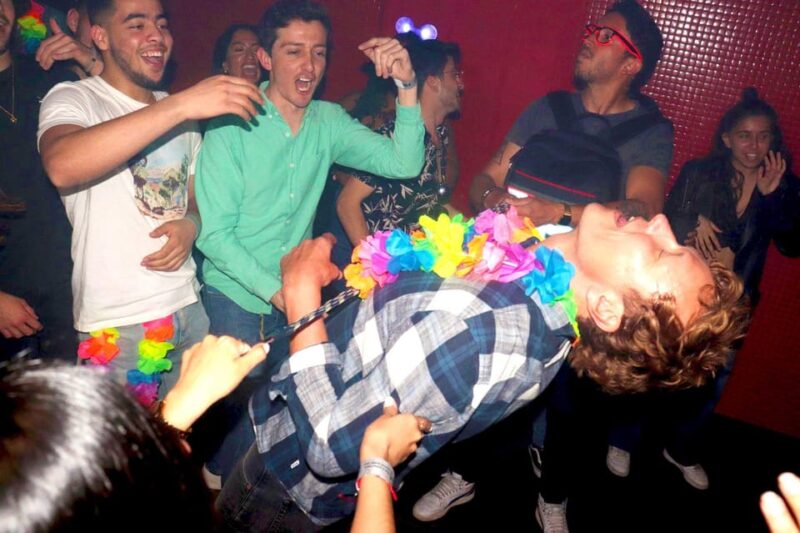Madrid: Top Pub-Crawl With Drinks and Nightclub Entry - Key Points