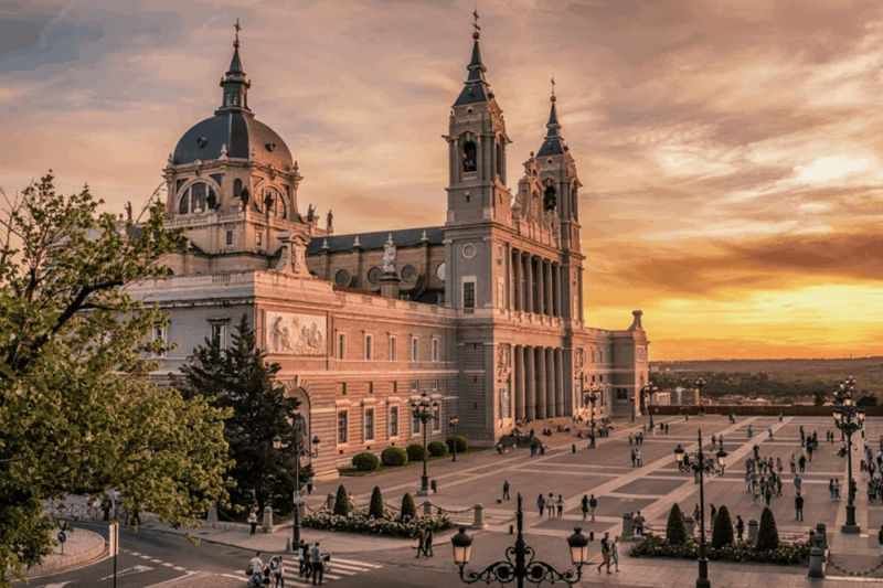Madrid: VIP Prado Museum & City Highlights With Hotel Pickup - Key Points