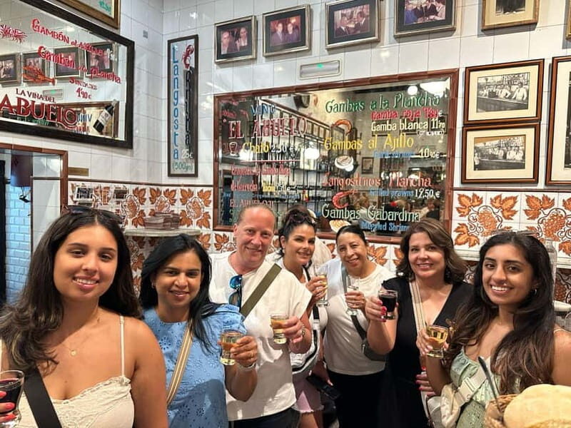 Madrid: Walking Tapas & Drinks Pairing Tour - Key Points