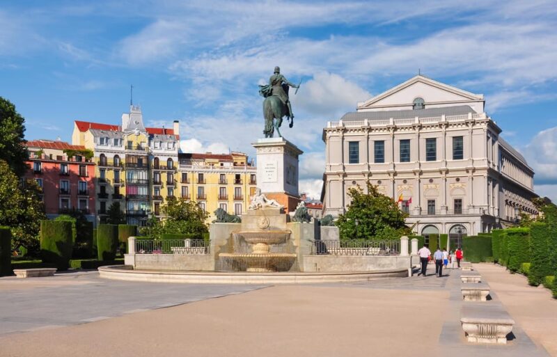 Madrid: Walking Tour of the Barrio De Las Letras and Madrid De Los Austrias - Cultural Experience