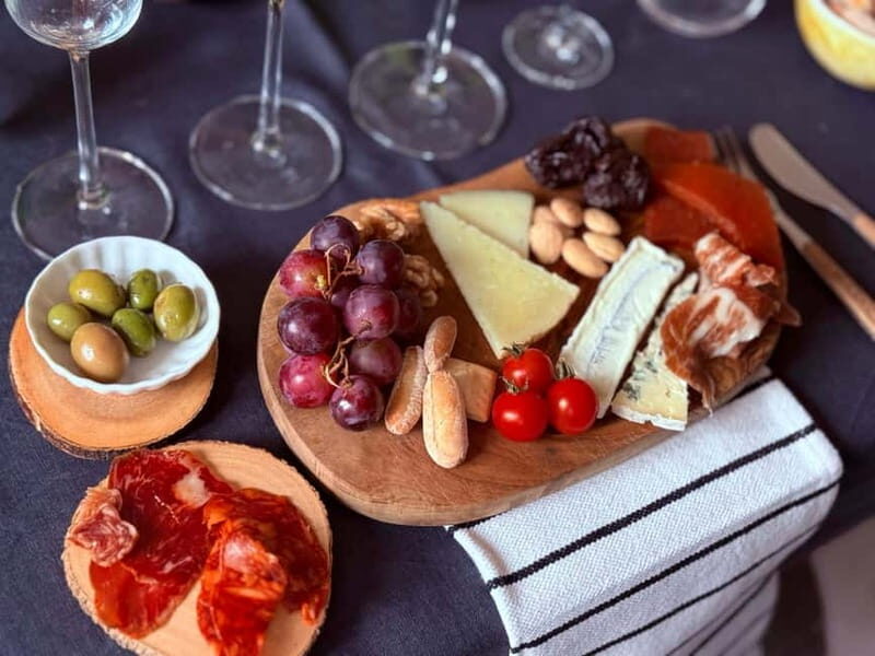 Madrid: Wines & Wonders - A Tasting in a Private Gallery - An Authentic Taste of Madrid’s Wines and Art
