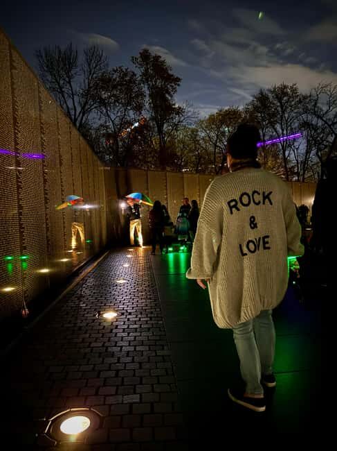 Magic LED Monuments Night Tour- Free snacks, LED Bracelets - FAQs