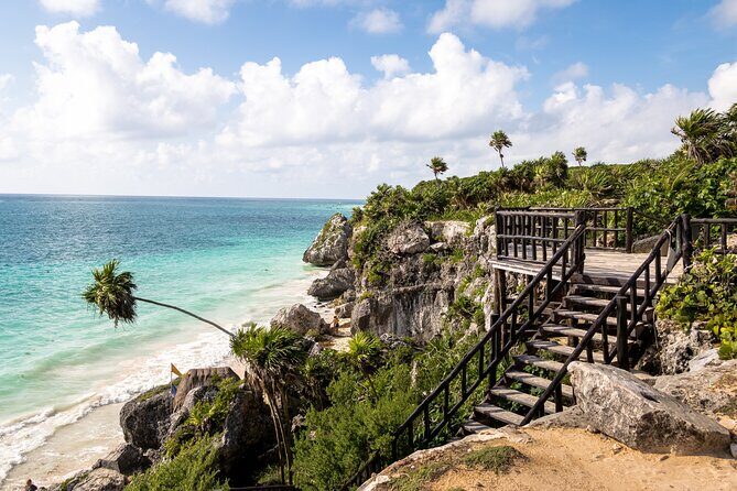 Magical adventure to Tulum, a giant sculpture and cenotes. Lunch included - The Sum Up