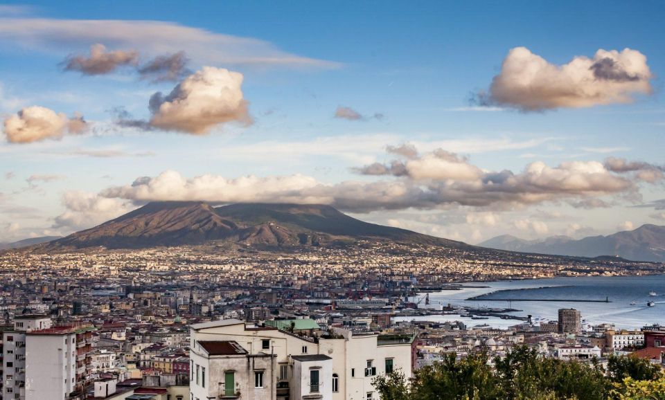 Magical Christmas Tour Around Pompeii - Itinerary