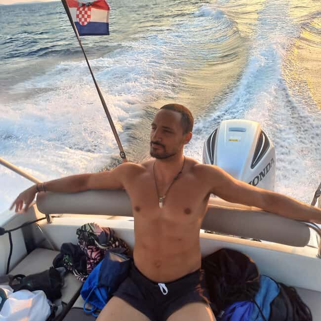 Magnific blue lagoon, speed boat water, wine&towels included - A Scenic Journey to Croatia’s Most Famous Lagoon