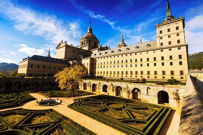 Magnificent El Escorial and Unique Segovia - Real Traveler Experiences