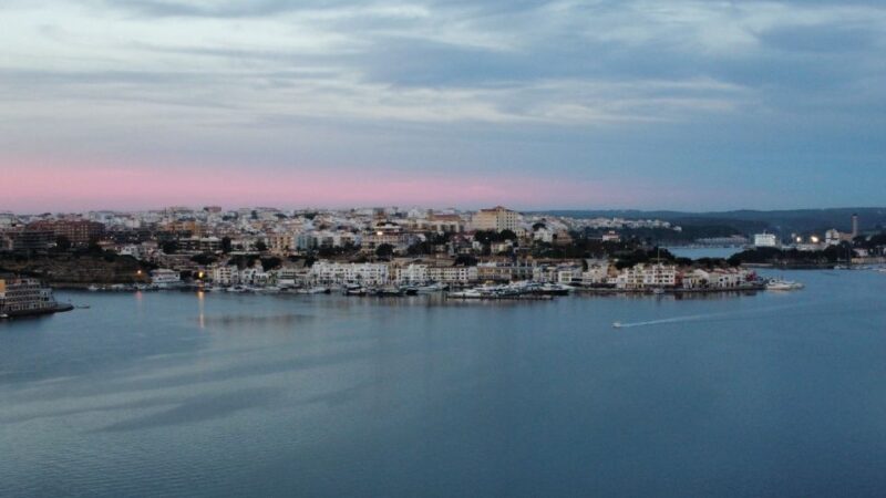 Mahon: Private Boat Tour of Mahon Port - Cala Llonga