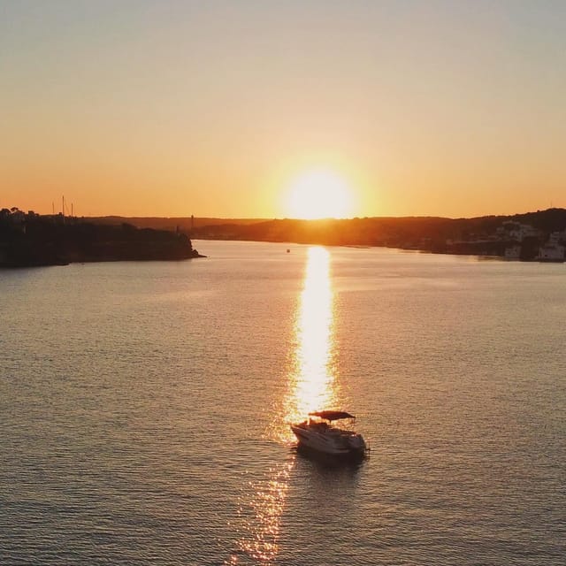 Mahon: Private Boat Tour of Mahon Port - Cala De Sant Esteve