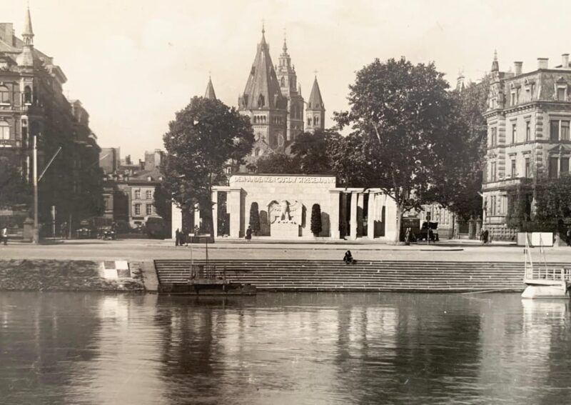 Mainz: Guided historical tour through the old town with Geo Epoche - An In-Depth Look at the Mainz Old Town Tour