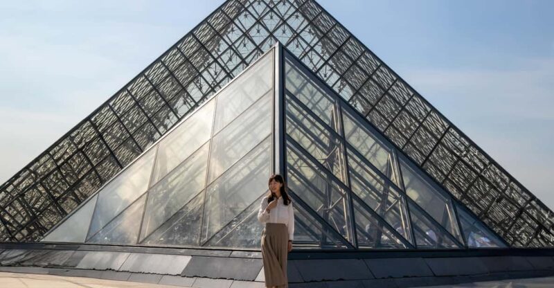 Majestic Louvre Photo Session With a Private Photographer - Experience Details