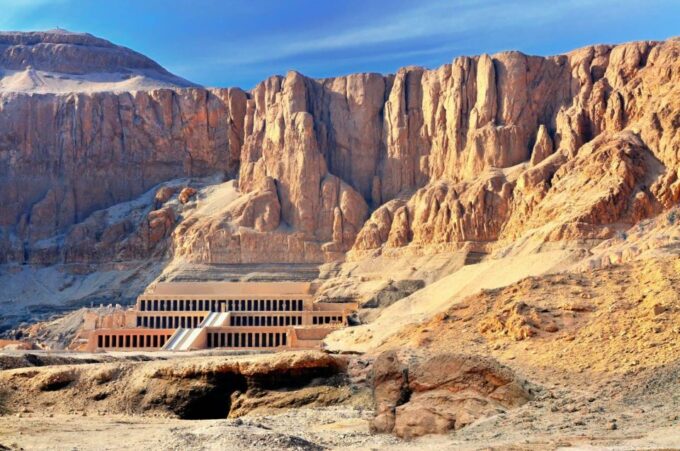 Makadi Bay: Private Tour to Luxor Attractions & Highlights - Dining Options