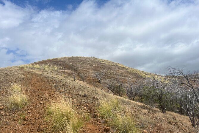 Makalawena Hike and Swim with Native Hawaiian - Authentic Hawaiian Culture and Natural Beauty