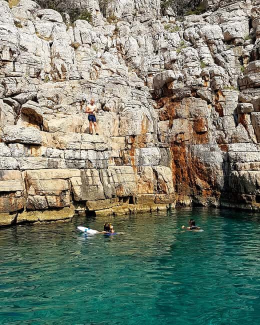 Makarska: 3 island, Cave, Cliffs, Jelsa, Lagoon, Golden Horn - Practical Tips for Travelers